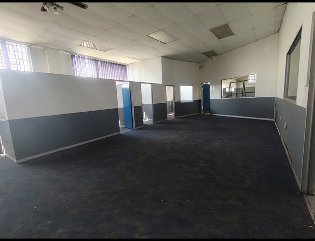 778M² WAREHOUSE TO LET IN STEELEDALE